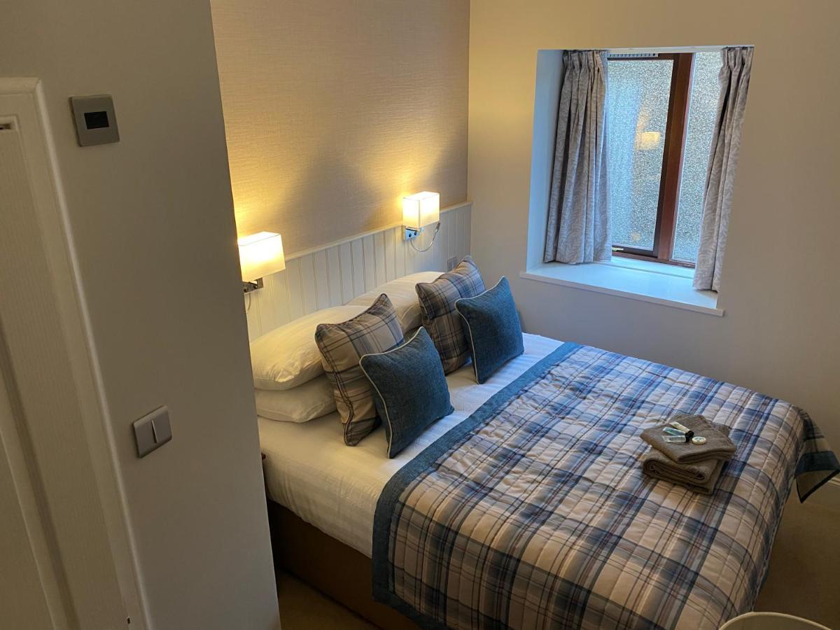 Adrian'S Guest House Inverness Esterno foto