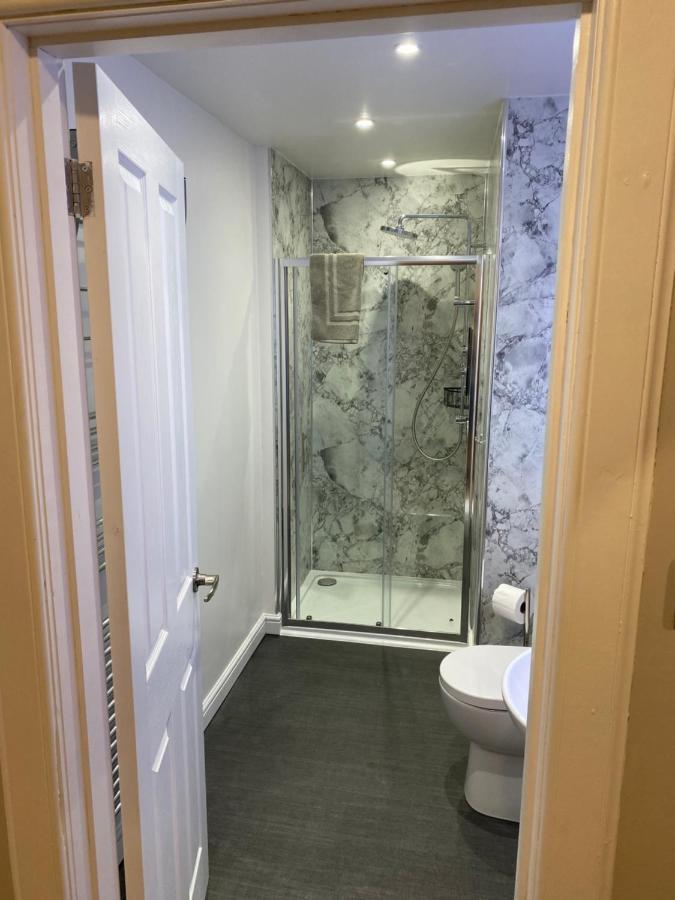 Adrian'S Guest House Inverness Esterno foto